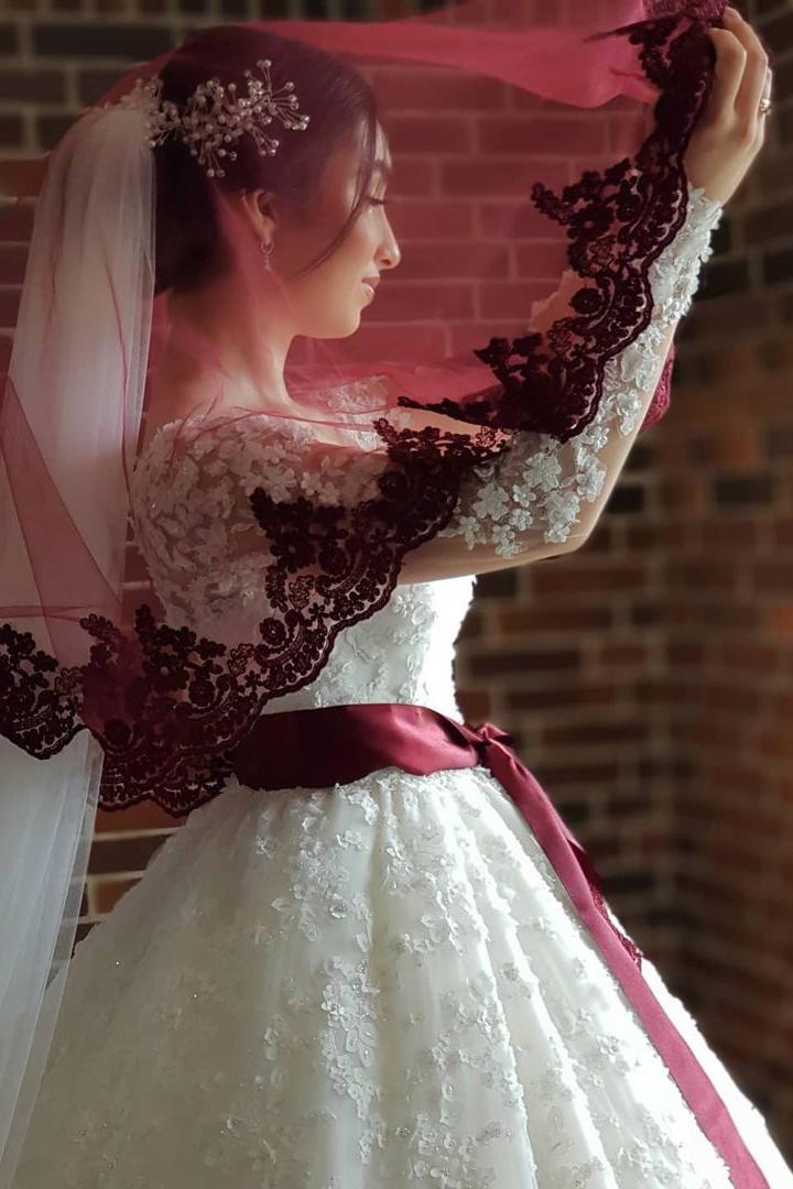 Elegant Princess Lace Wedding Dresses with Long Sleeves-BallBride