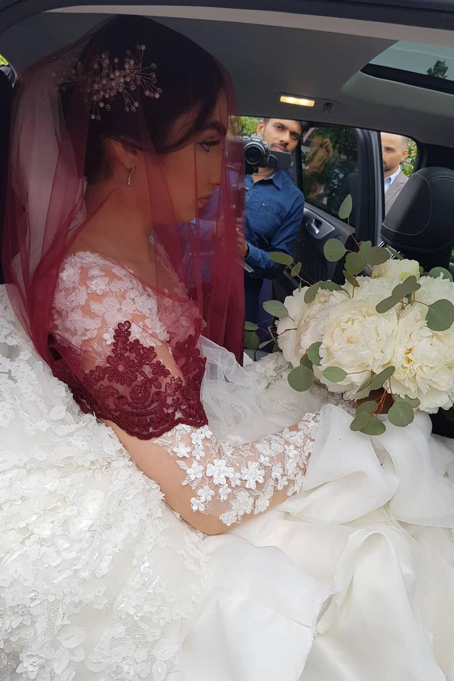 Elegant Princess Lace Wedding Dresses with Long Sleeves-BallBride