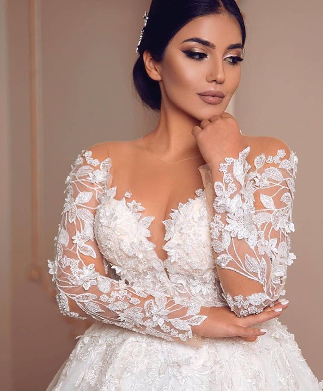 Elegant Princess Tulle Long Sleeves Wedding Dress with Lace-BallBride