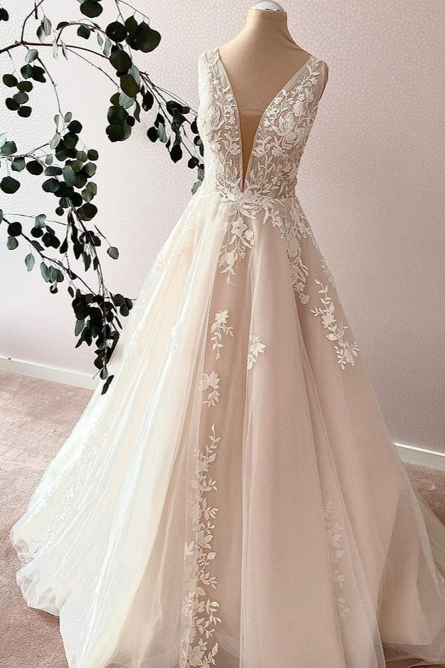 Elegant Sweetheart A-Line Wedding Dress with Wide Straps & Tulle Appliques Lace-BallBride