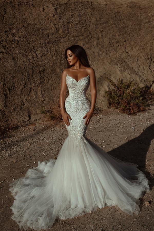 Elegant Sweetheart Backless Tulle Long Meramid Wedding Dress with Appliques Lace-BallBride