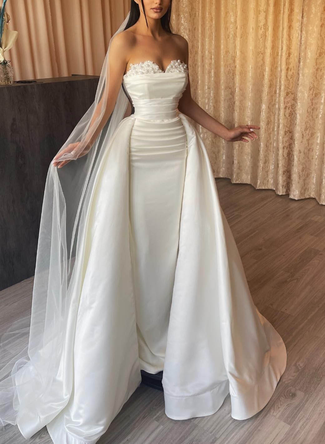 Elegant Sweetheart Detachable Train Lace Sleeves Wedding Dresses-Ballbride