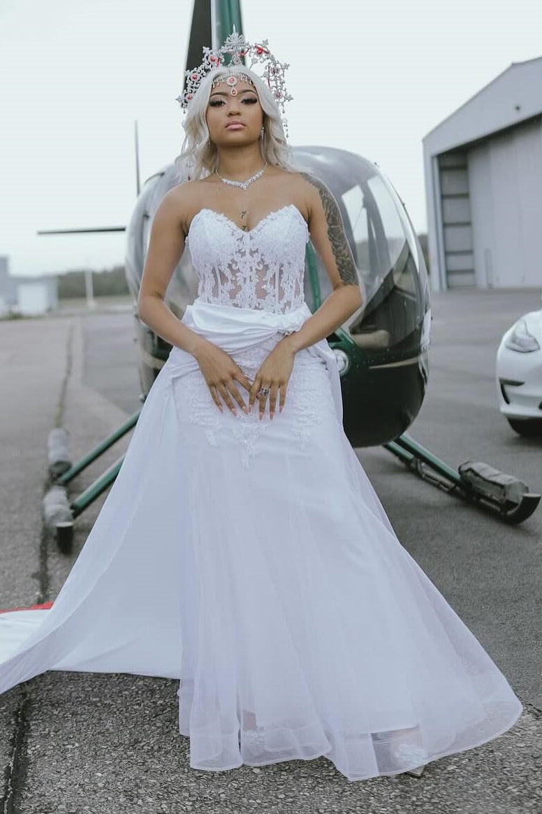 Elegant White Sweetheart Tulle Appliques Sheath Prom Dress with Overskirt-BallBride