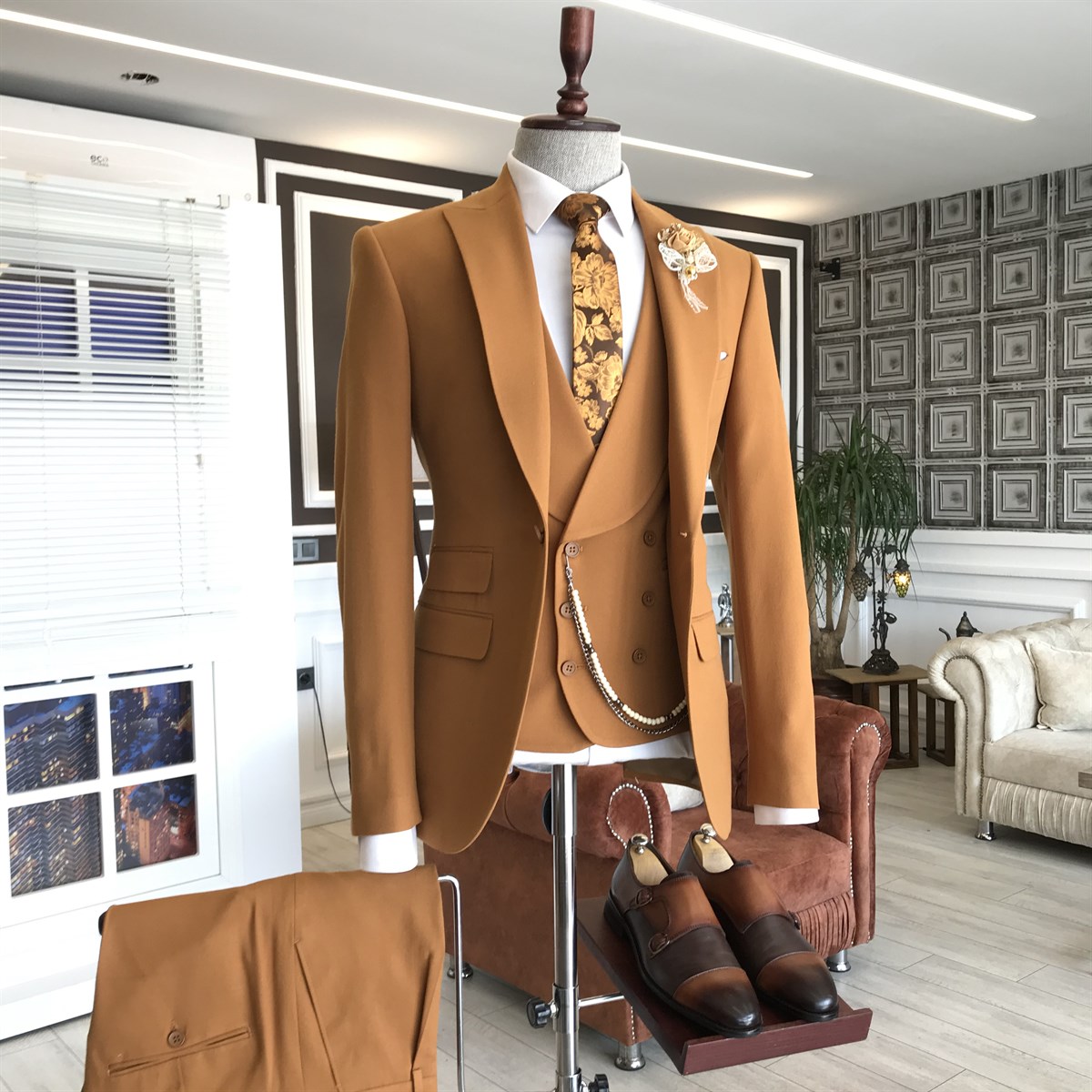 Gentle Double Breasted Prom Outfit for Men - Orange Peaked Lapel-BallBride