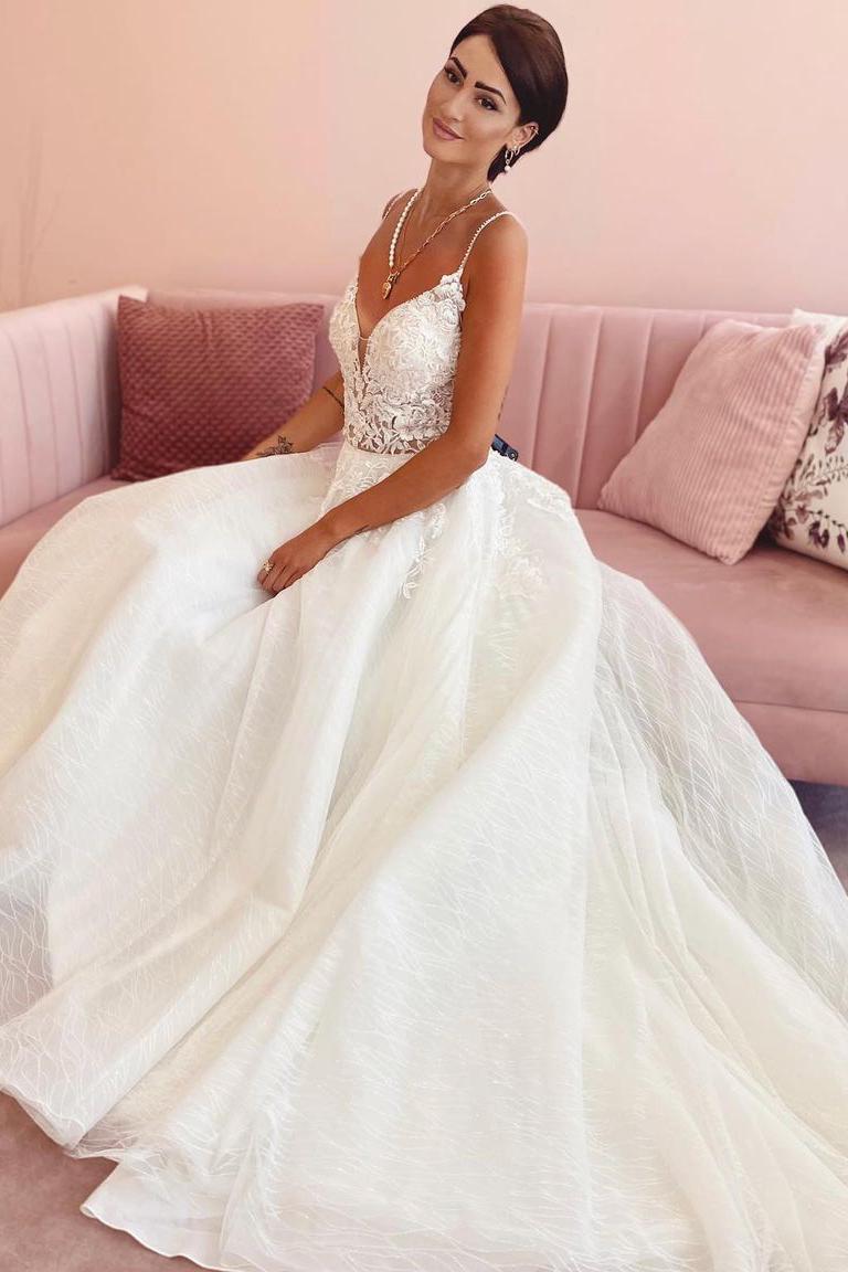 Glamorous A-Line V-neck Wedding Dress with Appliques Lace Tulle-BallBride
