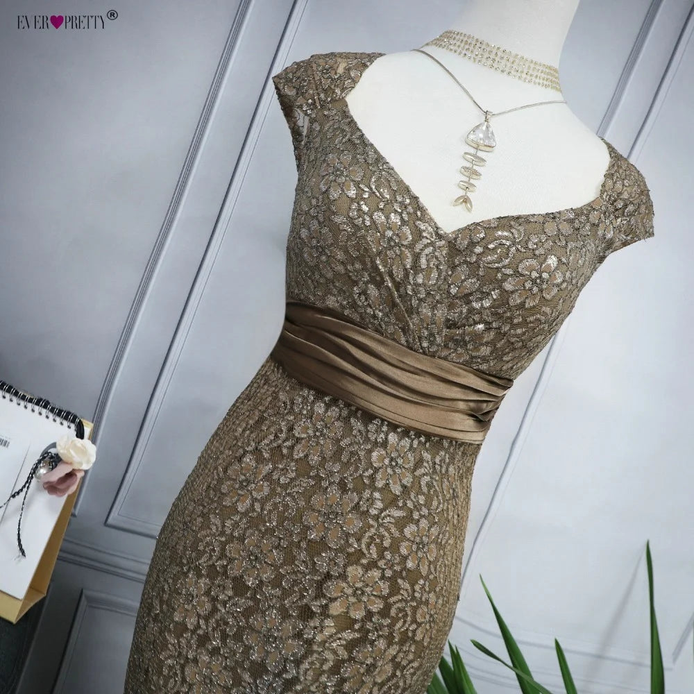 Glamorous Cap Sleeve Lace Mermaid Long Evening Gowns Online-BallBride