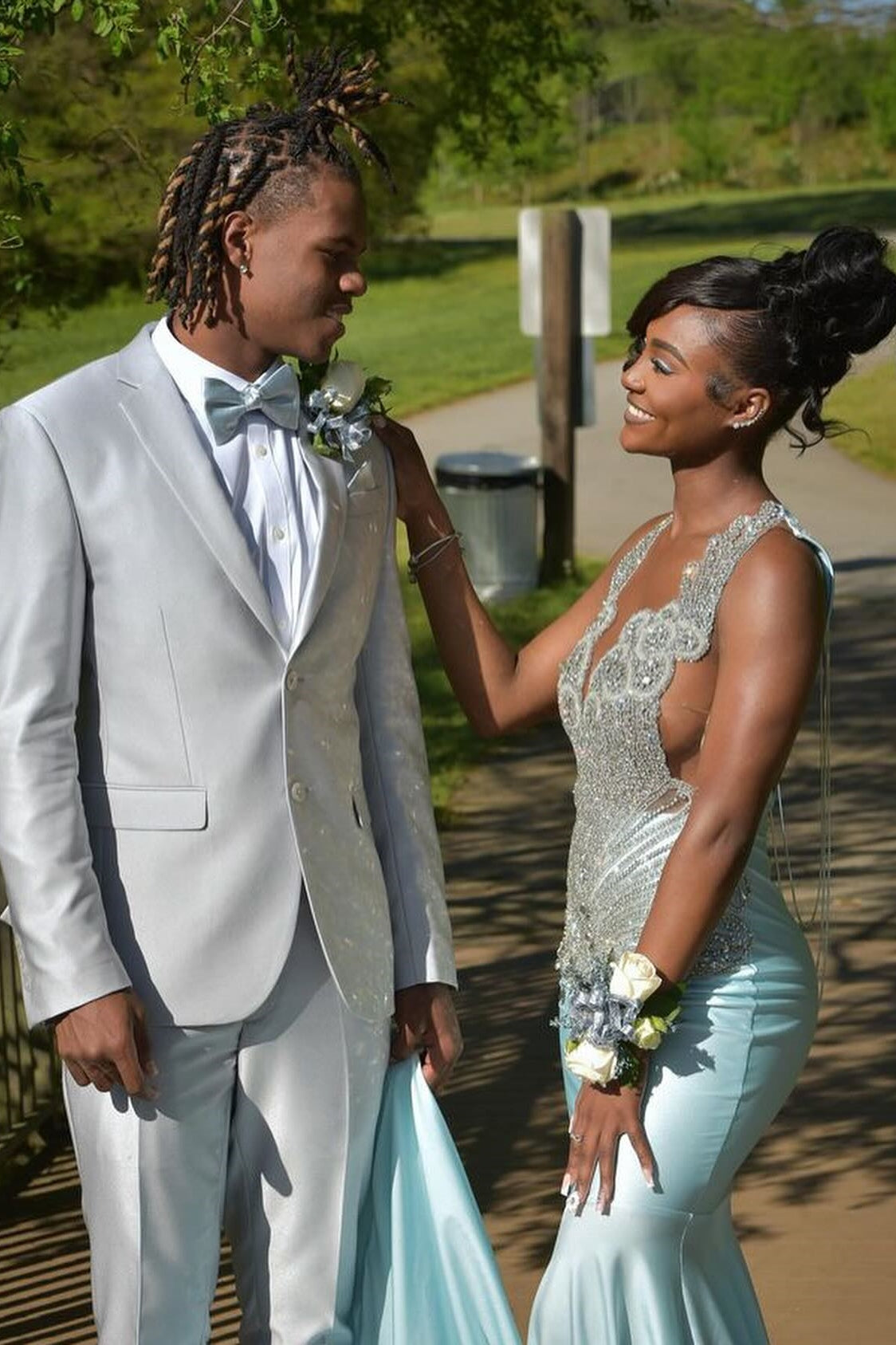 Glamorous Sky Blue Crystal Mermaid Sleeveless V-Neck Prom Dress-BallBride