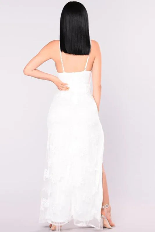 Glamorous Spaghetti-Straps Lace Appliques Evening Gowns Long Prom Dress With Split-BallBride