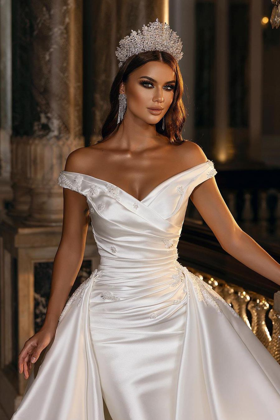 Gorgeous A-Line Sweetheart Satin Wedding Dress with Ruffles and Appliques-BallBride