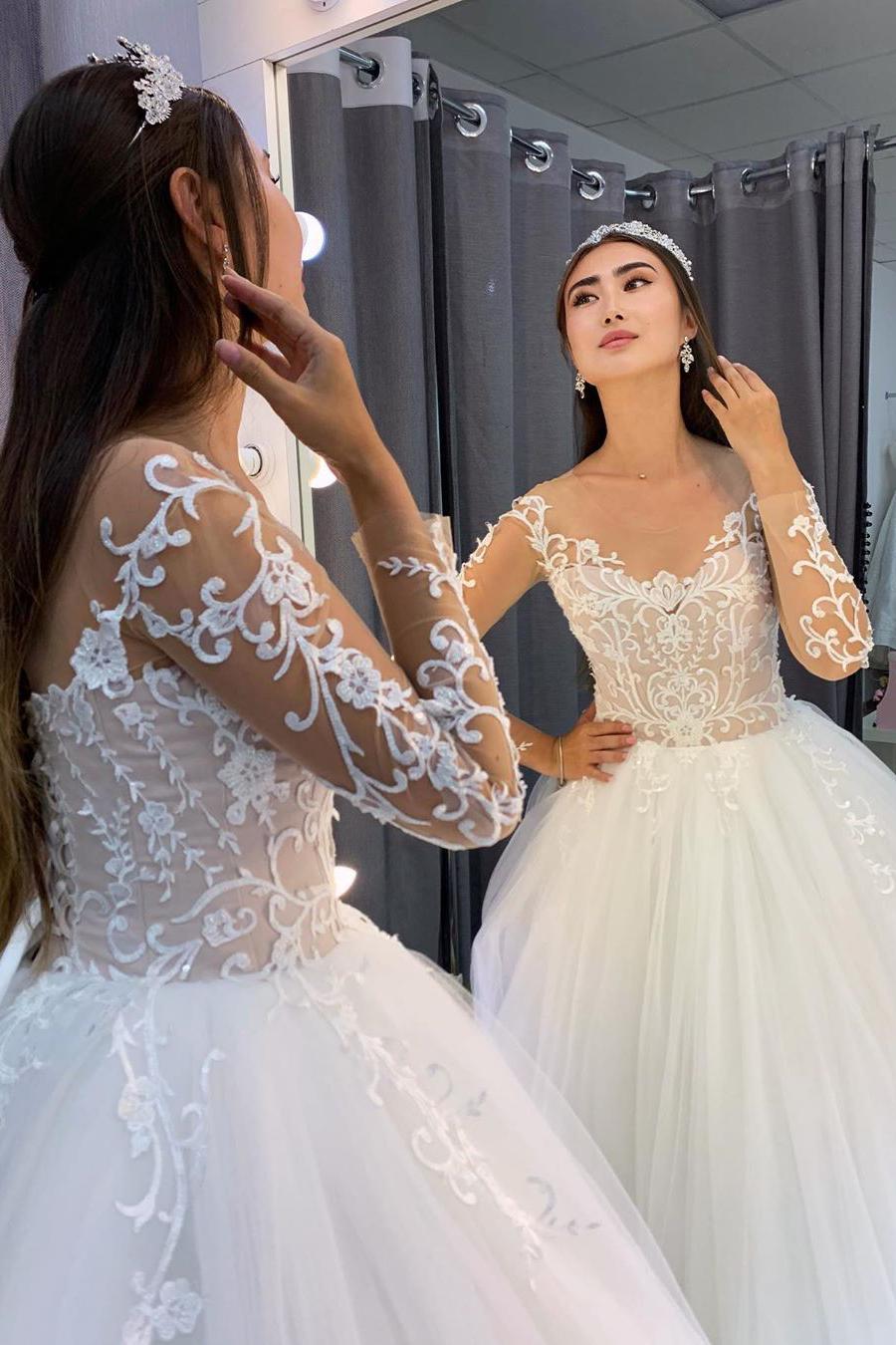 Gorgeous A-Line Tulle Long Sleeves Wedding Dress with Lace-BallBride