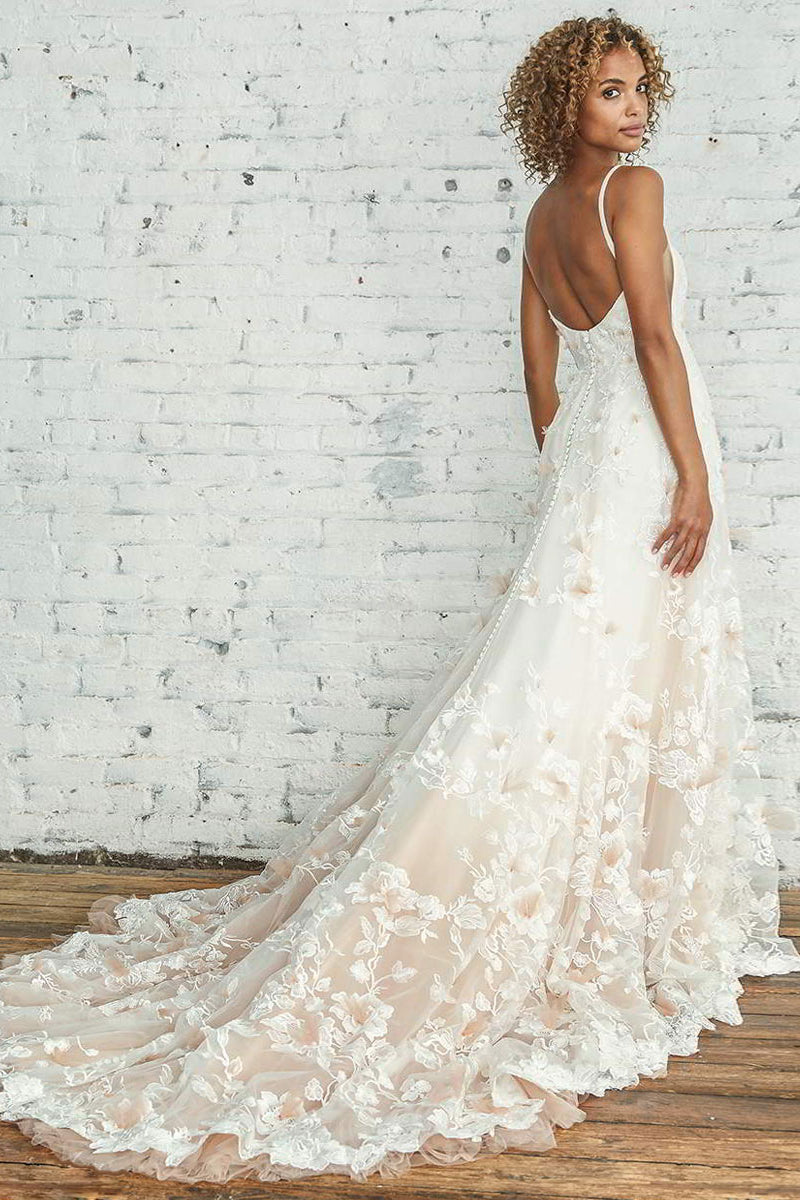 Gorgeous Lace Appliques Spaghetti-Straps Wedding Dress Sleeveless Online-BallBride
