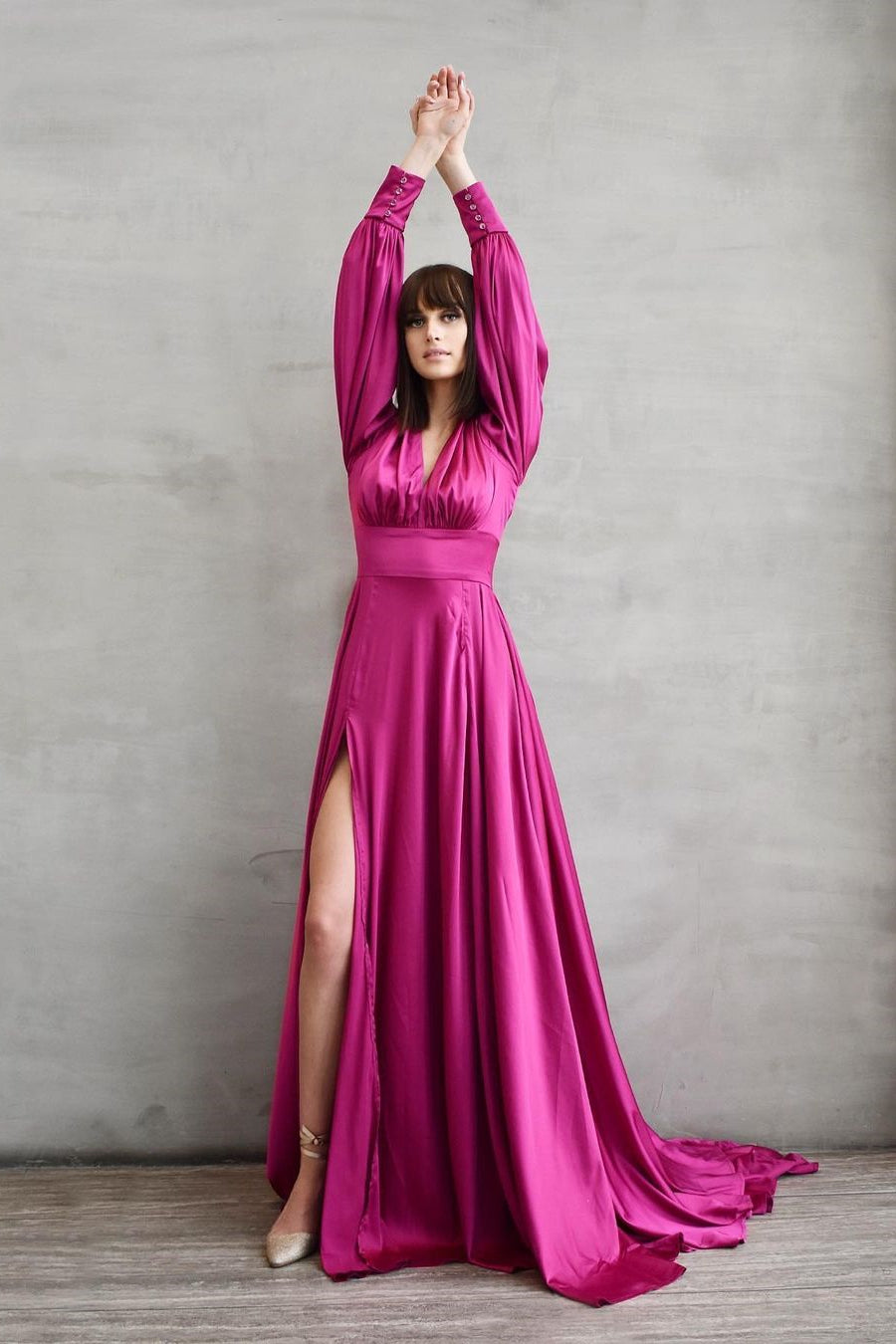 Gorgeous Long Sleeves V-Neck Prom Dress With Slit-BallBride