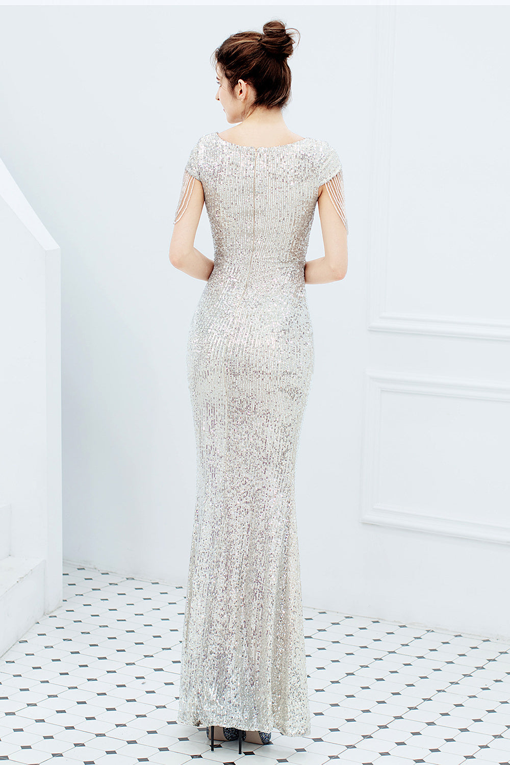 Gorgeous Sequins Prom Dress with Long Cap Sleeves and V-Neck Mermaid Party Gowns-BallBride