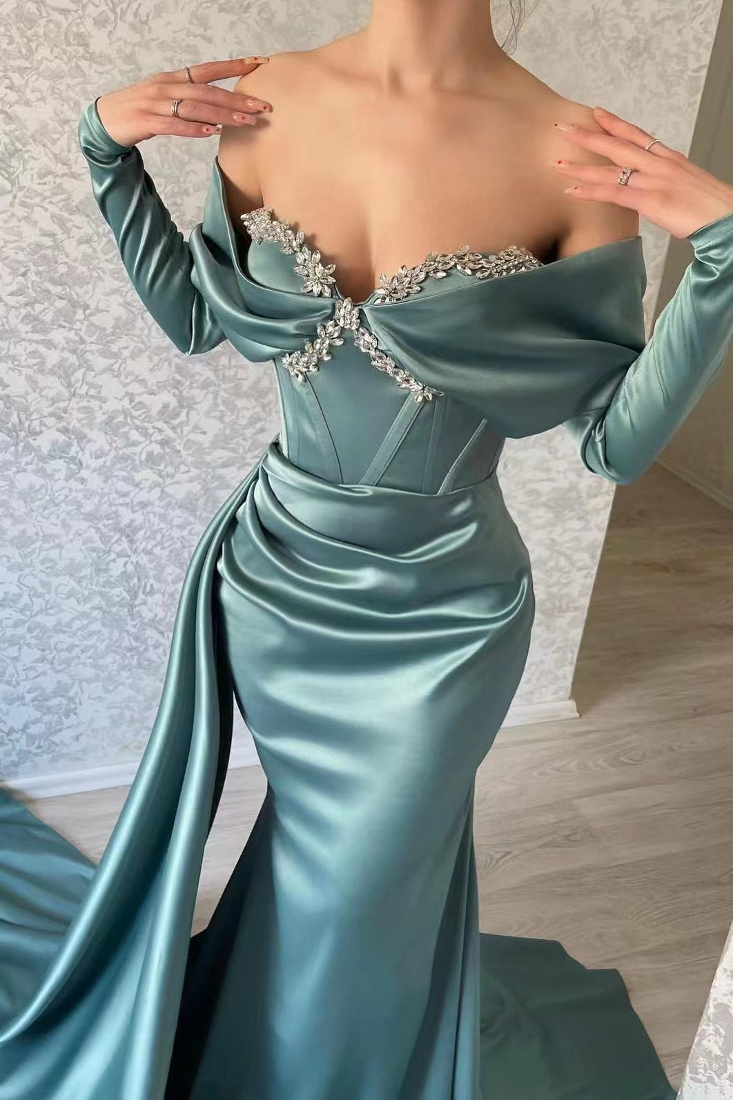 Gorgeous Sweetheart Mermaid Prom Dress With Rhinstone Ruffles-BallBride