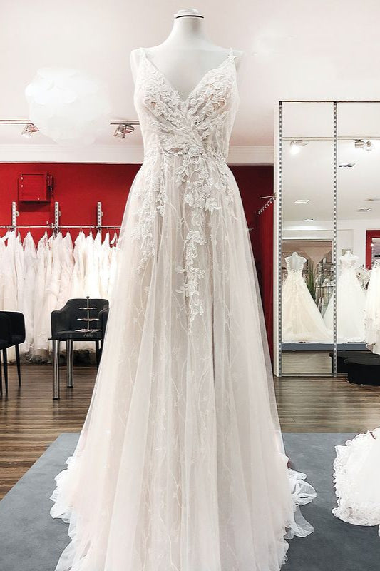 Graceful Long A-line Lace Backless Wedding Dress with Tulle V-neck-BallBride