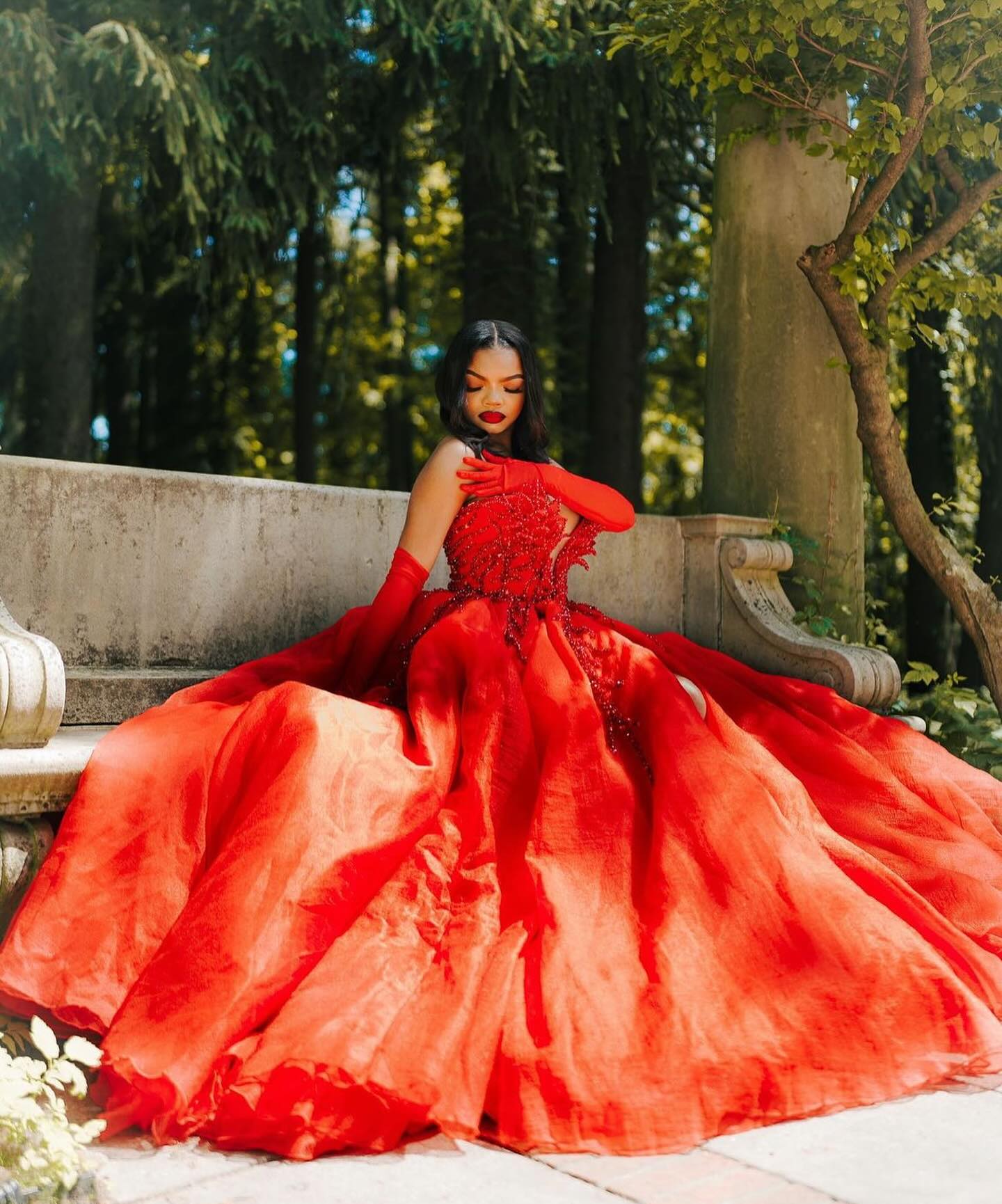 Hot Red Sweetheart Tulle Appliques V-neck Puffy Ball Prom Dress-BallBride