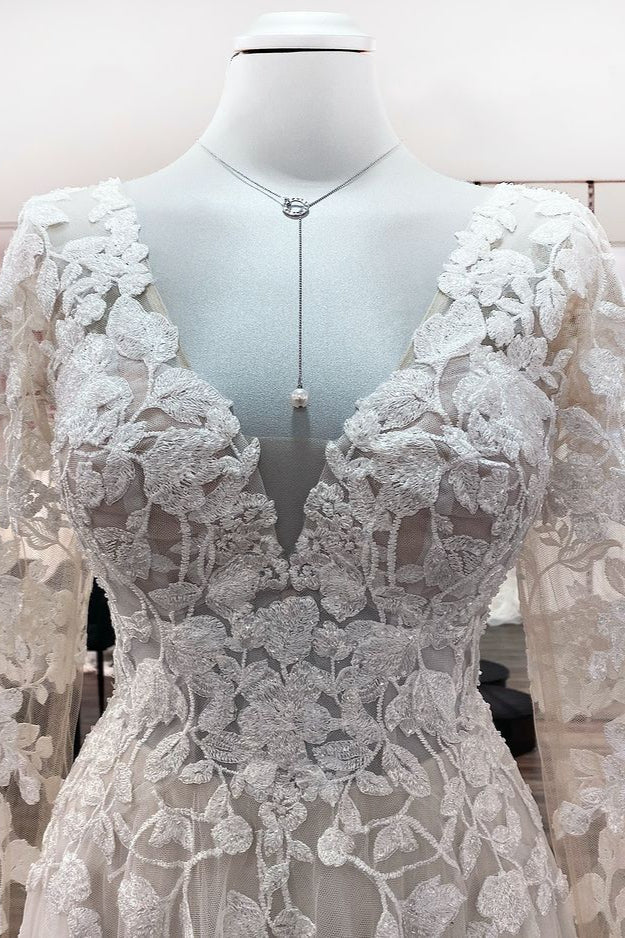 Ivory A-line Lace Open Back Wedding Dress with Tulle Appliques-BallBride