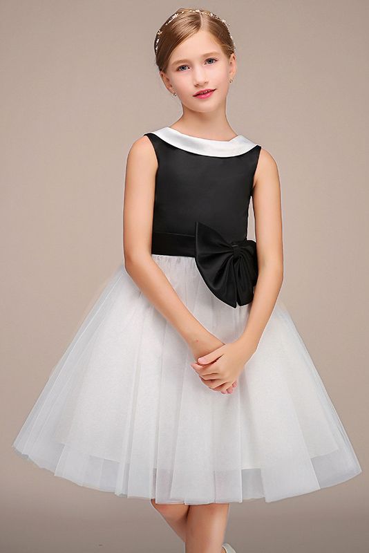 Latest V-Neck Sleeveless Flower Girl Dress in Tulle-BallBride