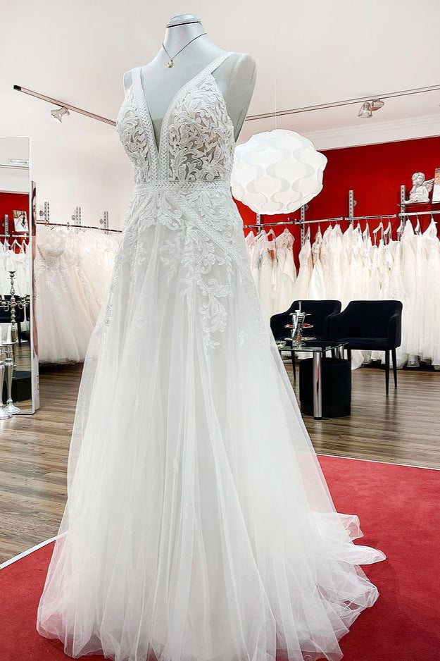 Long A-line Sleeveless Tulle Wedding Dress with Lace Appliques-BallBride