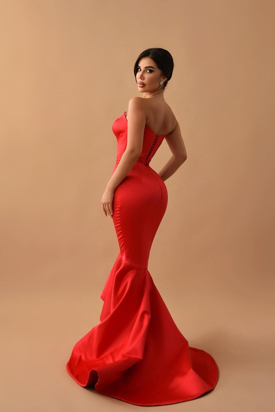 Modern Red Sleeveless Sweetheart Mermaid Evening Dress With Lace-up Back-BallBride