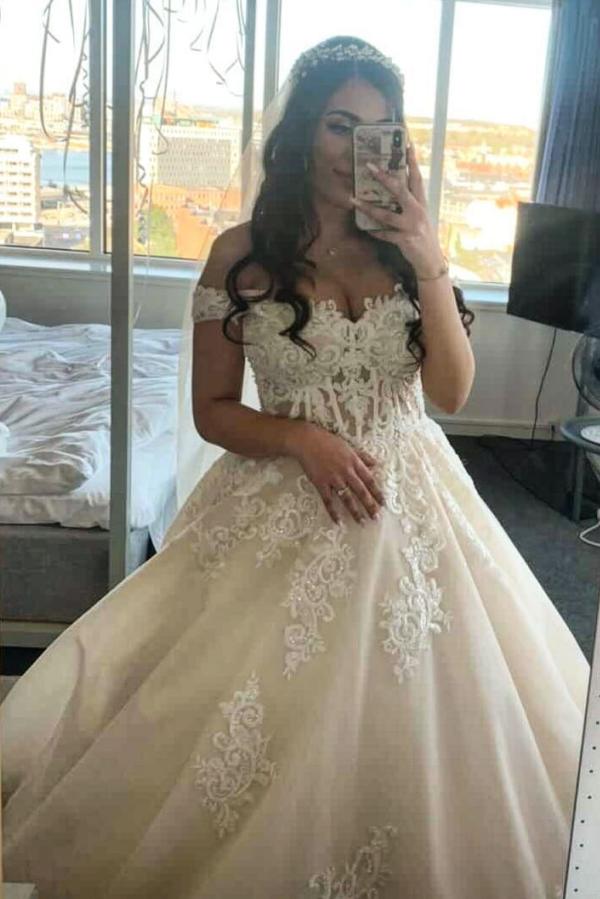 Modest Long A-line Off-The-Shoulder Tulle Princess Wedding Dress With Lace-BallBride