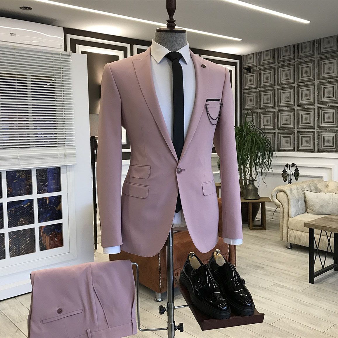Pink Peaked Lapel Wedding Suits for Men with 3 Flaps-BallBride