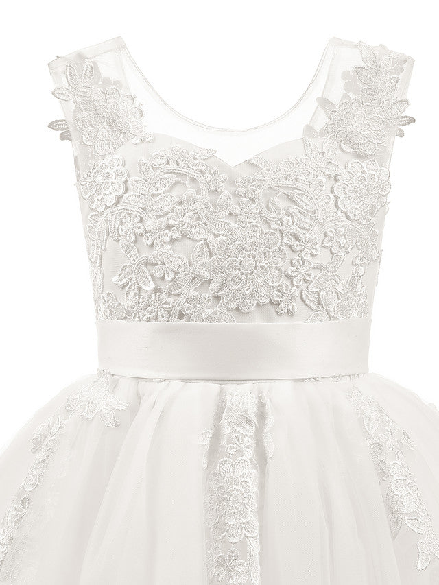 Princess Short Sleeved Scoop Neck Flower Girl Dress With Appliques-BallBride