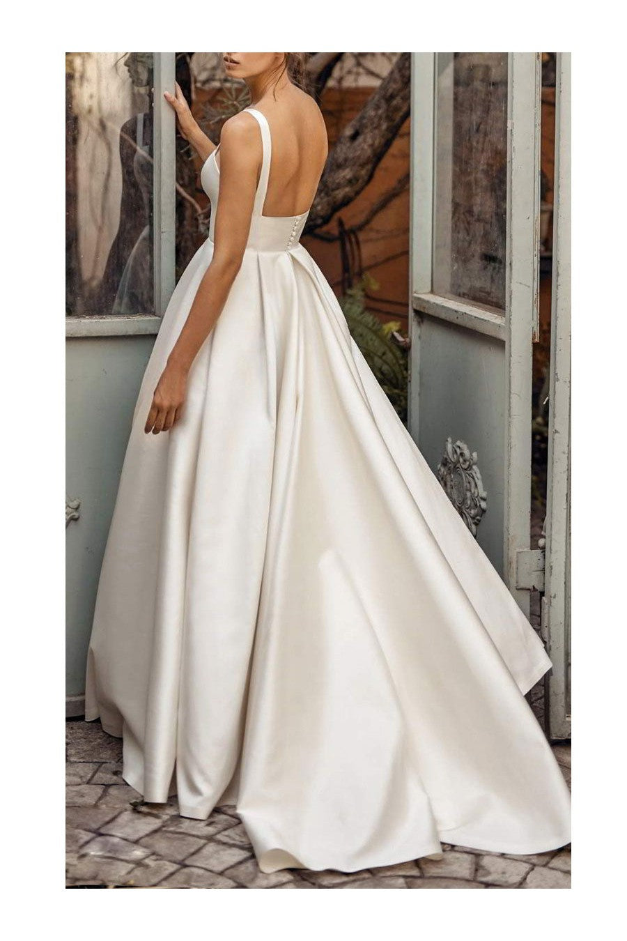 Retro Wedding Dresses Square Neck Sleeveless Satin Fabric Court Train Sash Bridal Dress-BallBride