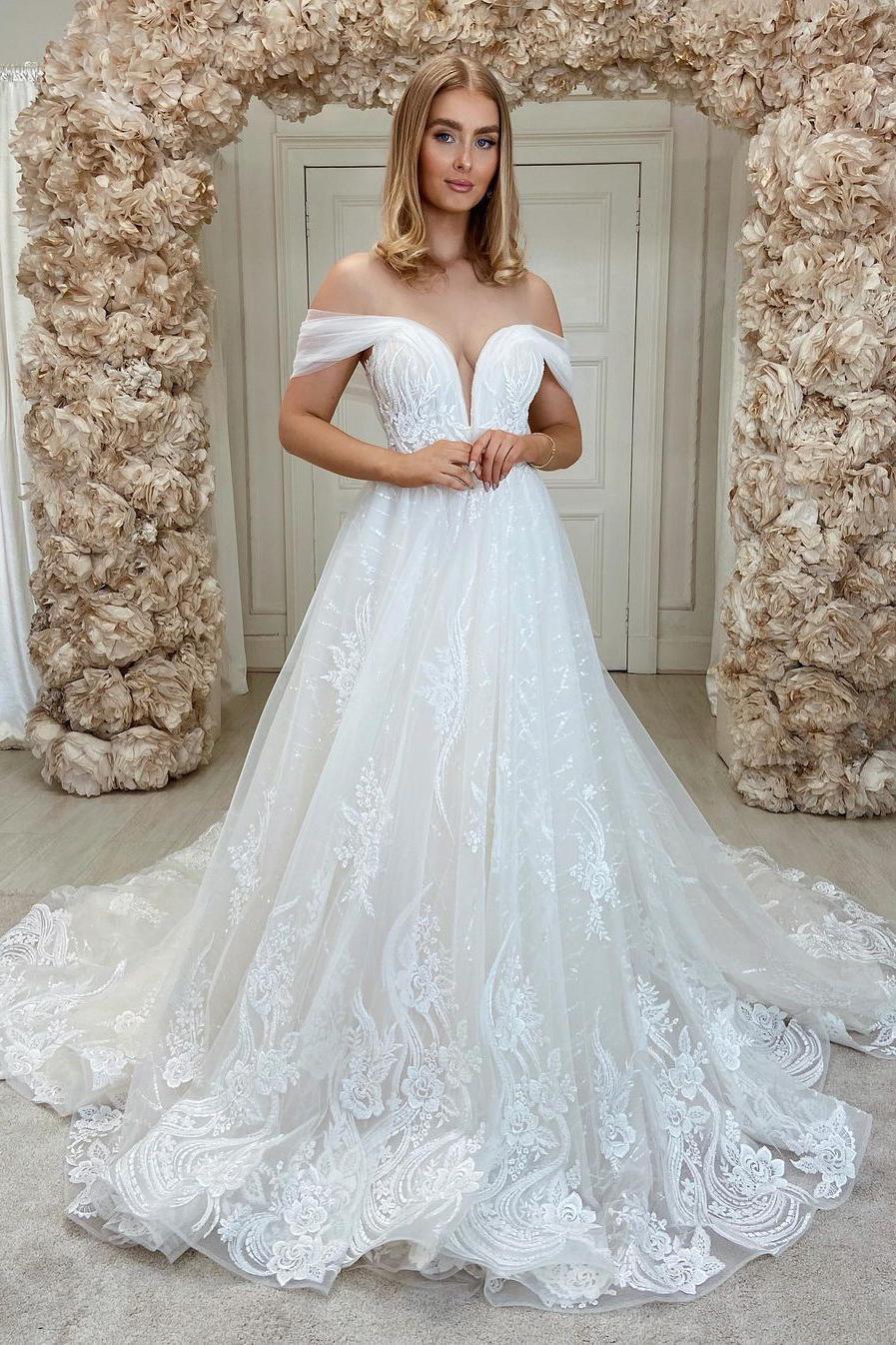 Romantic Long A-line Off-the-shoulder Wedding Dress With Tulle Lace-BallBride