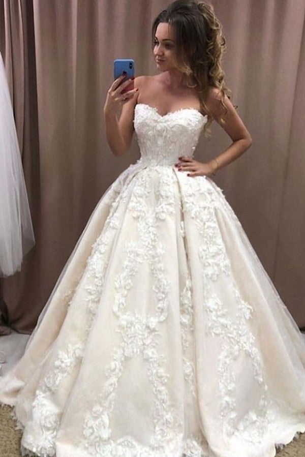 Romantic Long Ball Gown Sweetheart Wedding Dress with Floral Appliques Lace-BallBride