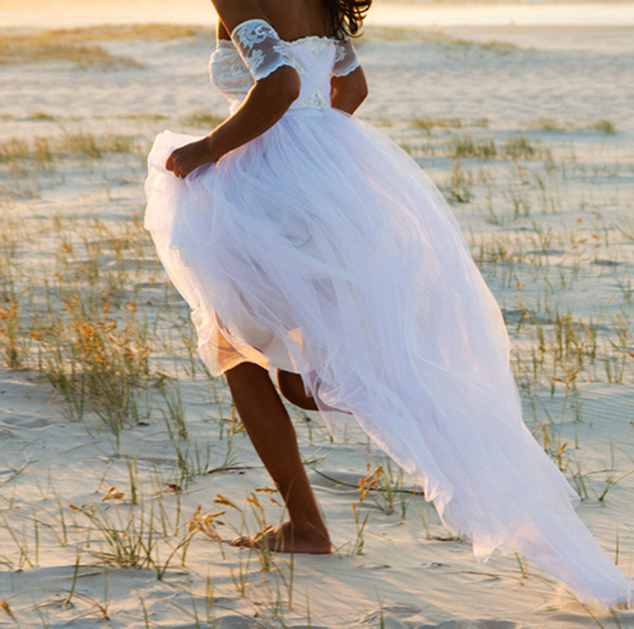 Romantic Summer Beach Wedding Dress with Tulle and Lace Bridal Gown-BallBride