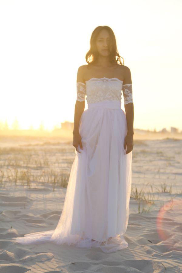 Romantic Summer Beach Wedding Dress with Tulle and Lace Bridal Gown-BallBride