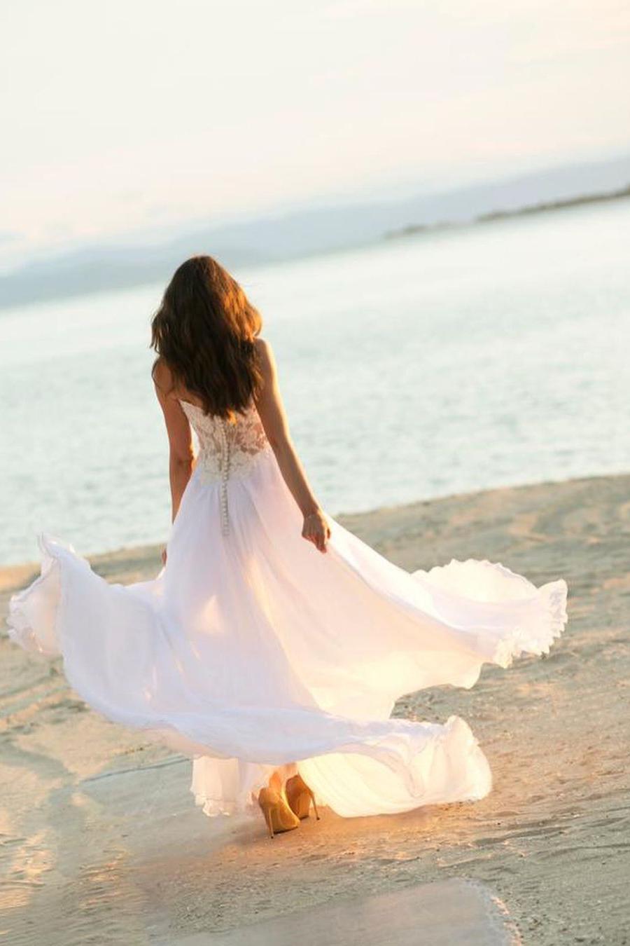 Simple Sweetheart A-line Wedding Dress with Appliques Lace-BallBride