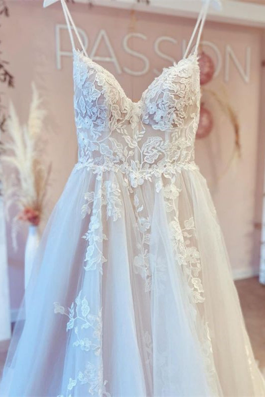 Sleeveless Spaghetti-Strap V-Neck Wedding Dress with Tulle and Lace A-Line Design-BallBride