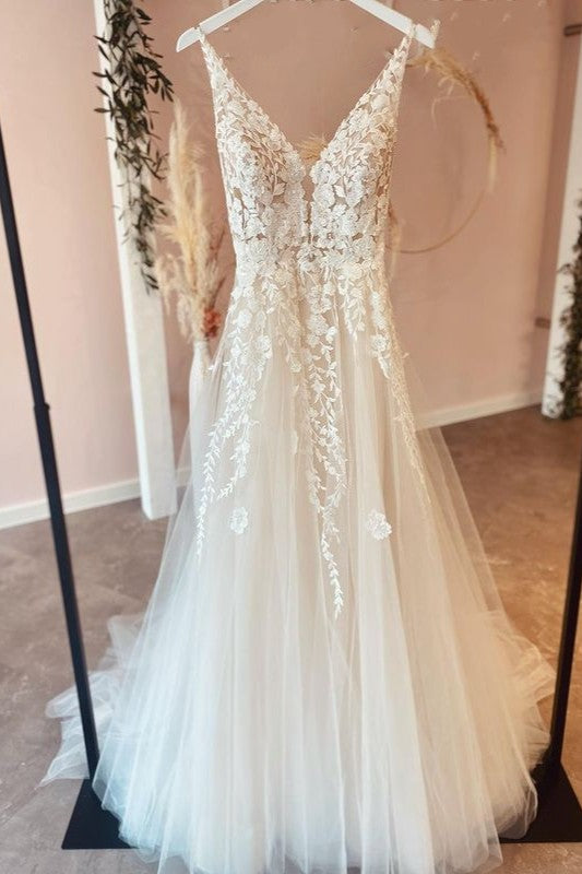 Spaghetti-Straps V-neck A-Line Backless Wedding Dress with Tulle Appliques Lace-BallBride