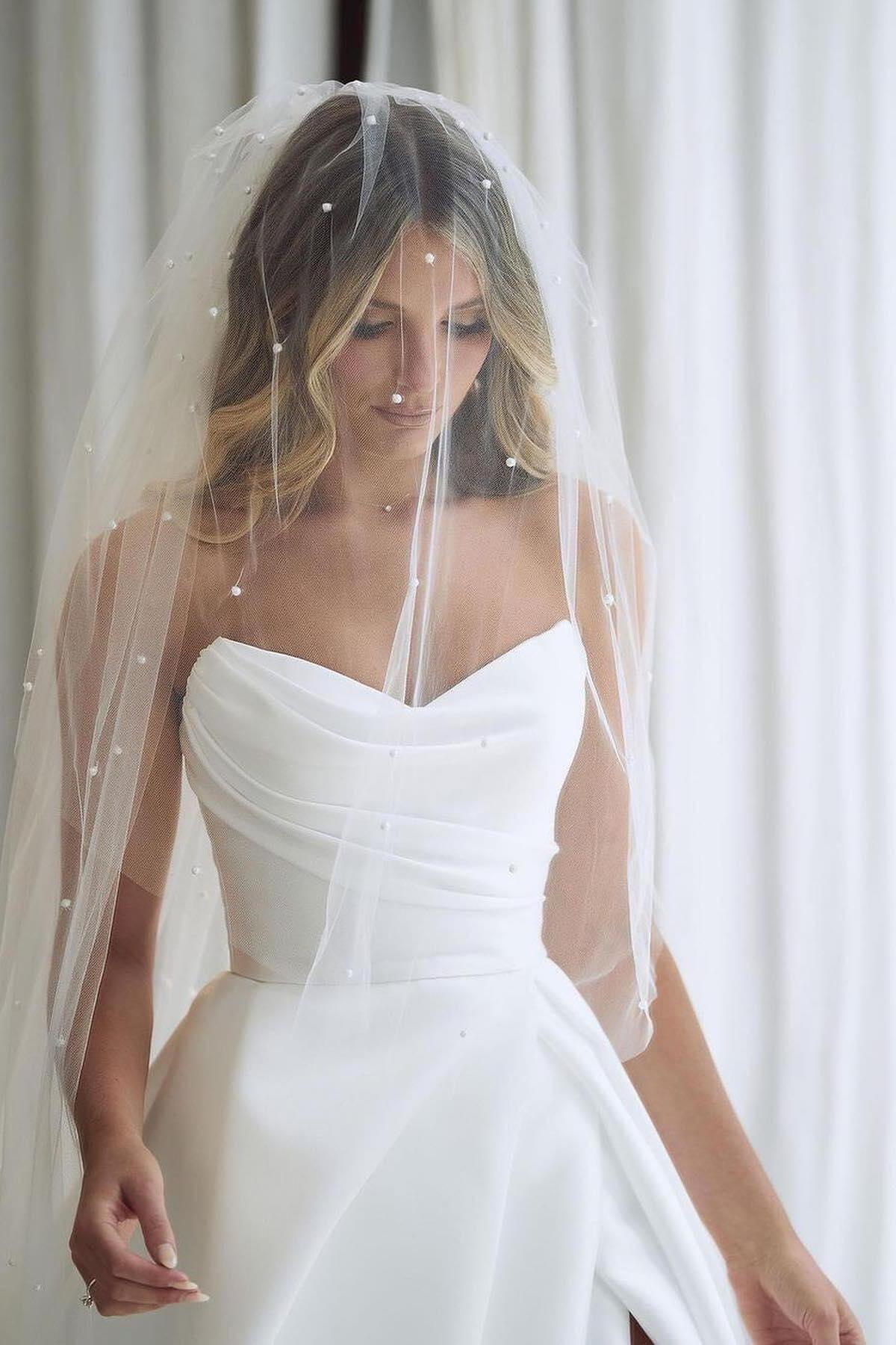 Stunning Sweetheart Satin A-Line Floor-length Wedding Dress With Slit Ruffles-BallBride