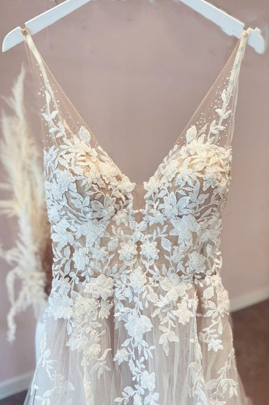 Sweetheart A-Line Tulle Wedding Dress with Spaghetti Straps and Appliques Lace-BallBride