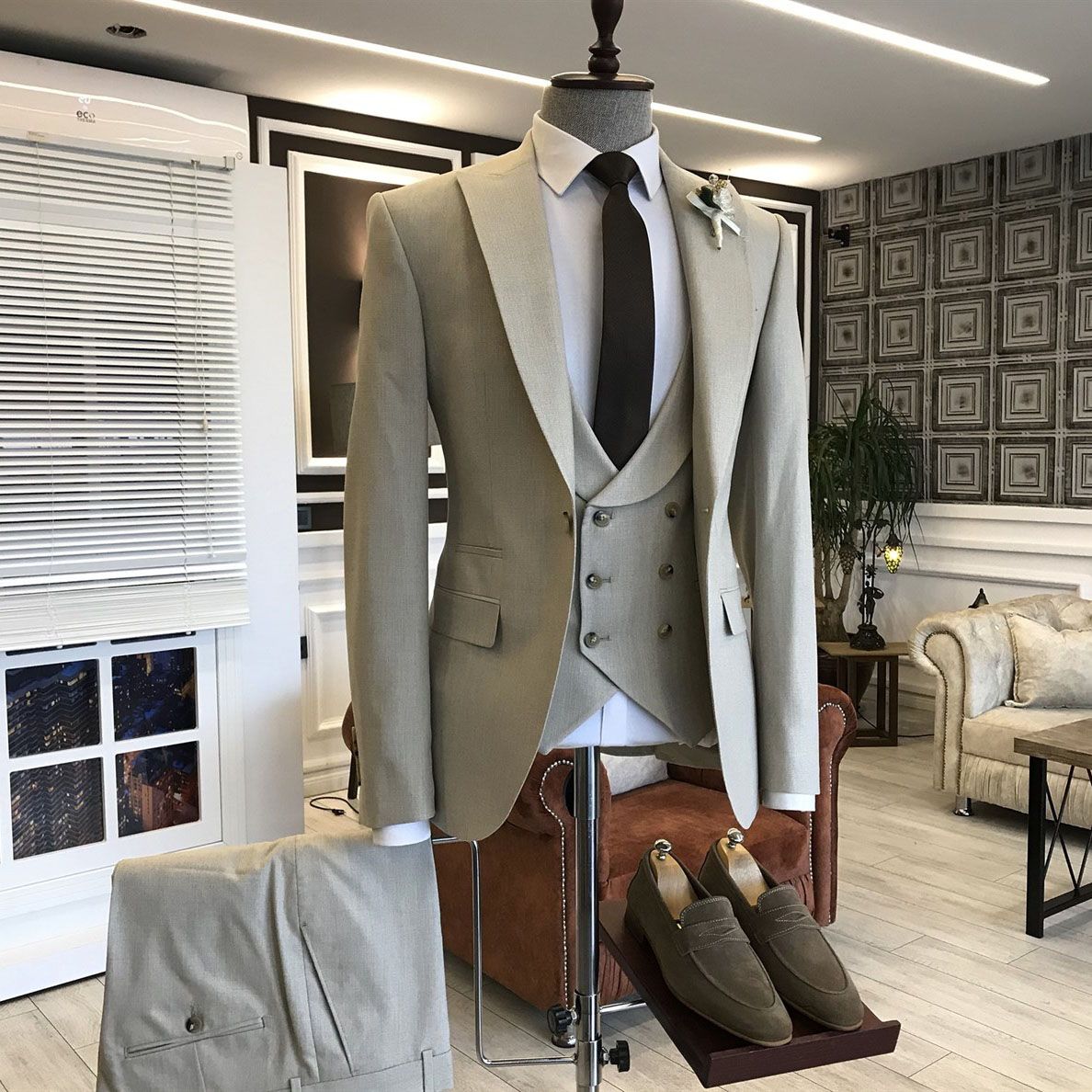 Three Pieces Light Brown Wedding Suit for Groom with Double Breasted-BallBride