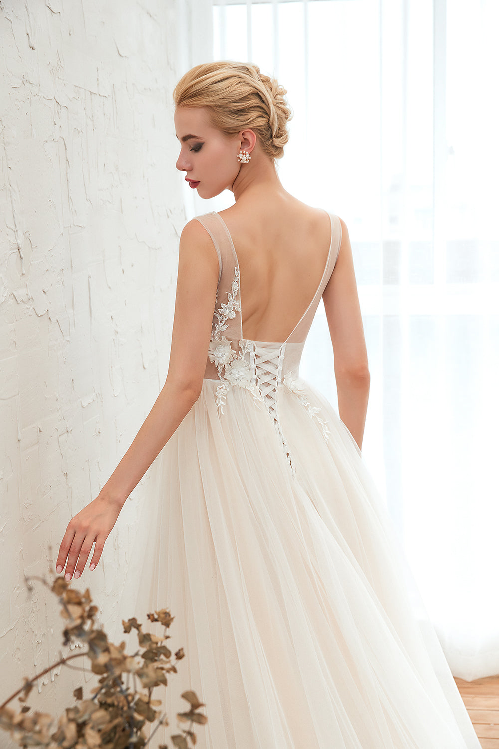 Tulle Deep V-Neck Wedding Dress With Fabulous Straps-BallBride