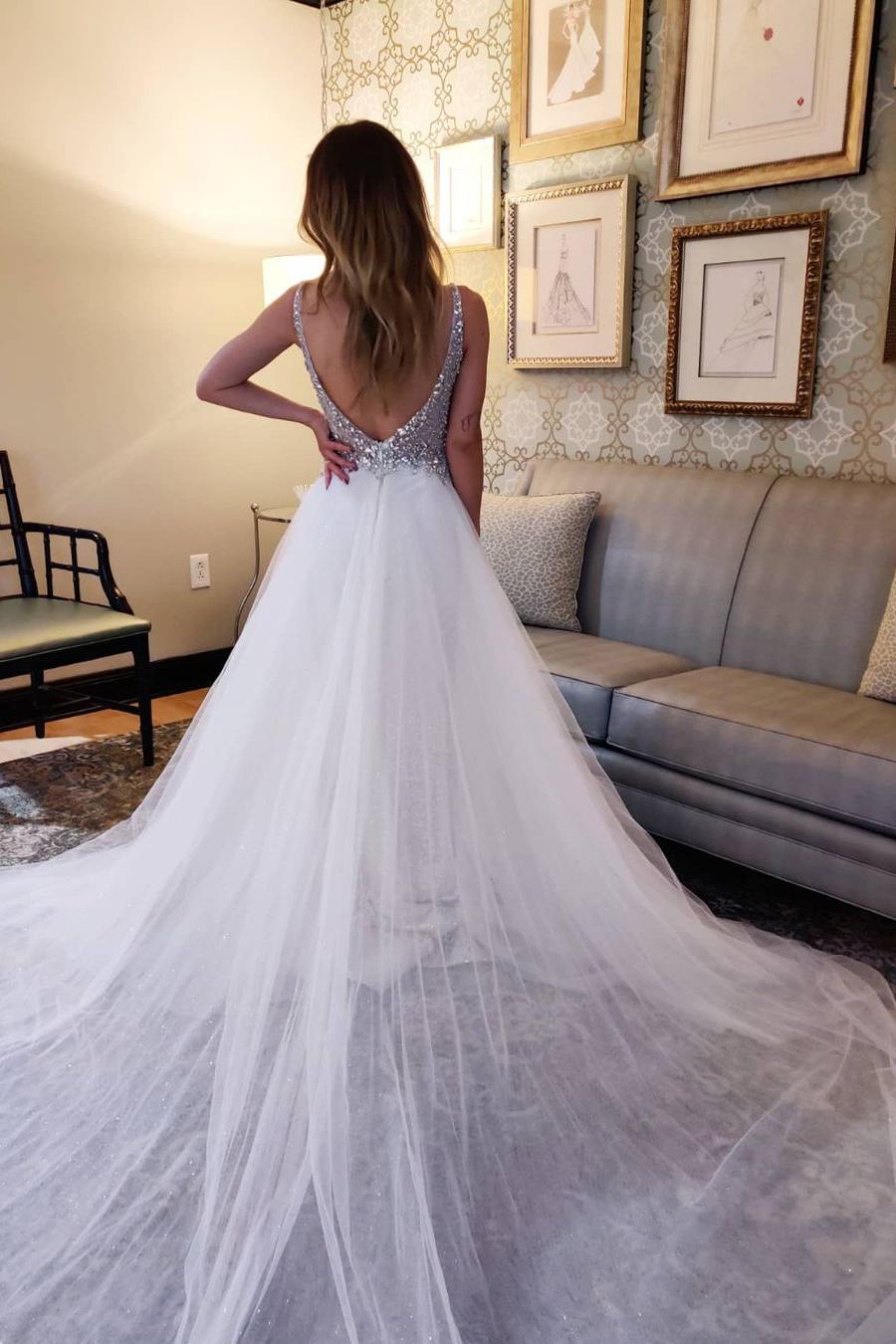 Vintage A-Line V-neck Tulle Wedding Dress with Open Back-BallBride
