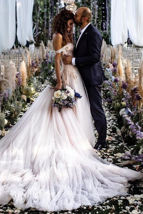 Vintage Long A-Line Off-the-Shoulder Wedding Dress with Lace Tulle-BallBride