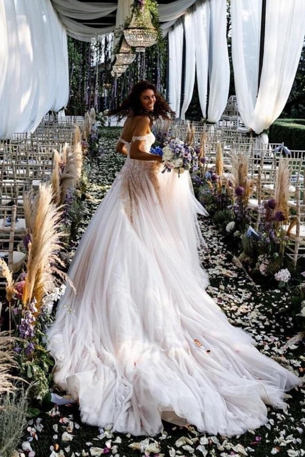 Vintage Long A-Line Off-the-Shoulder Wedding Dress with Lace Tulle-BallBride