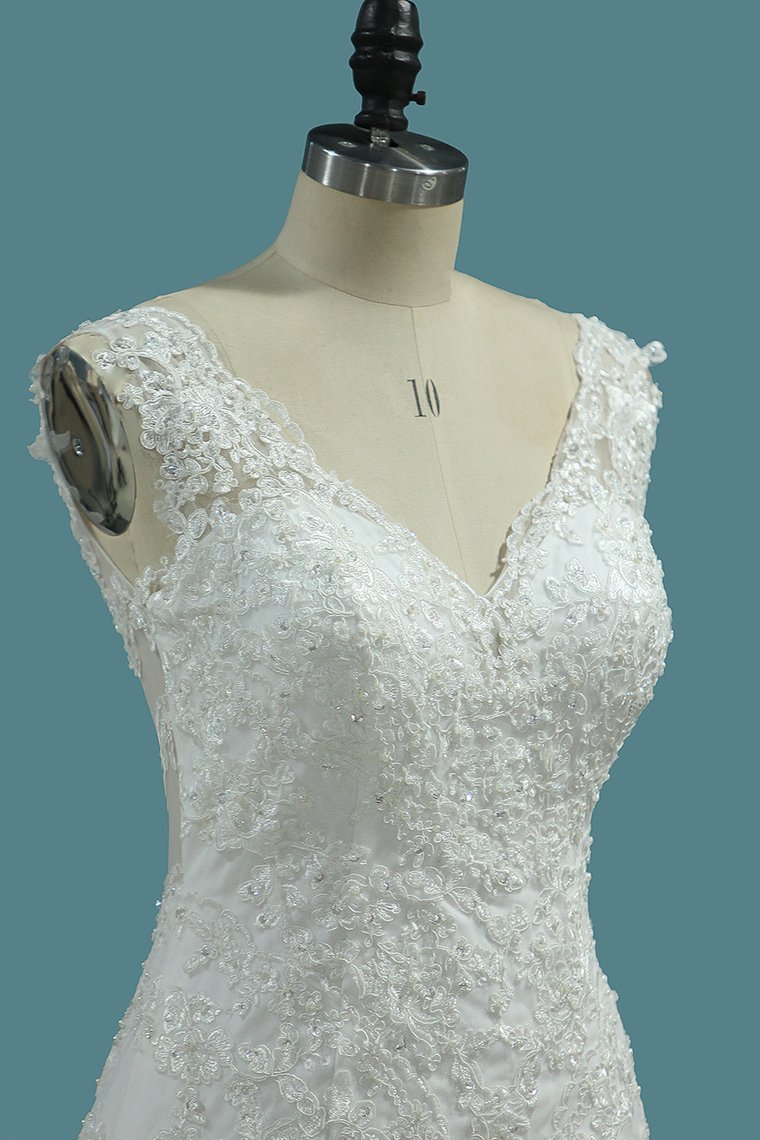Wide Straps V-neck Mermaid Wedding Dress With Appliques Lace-BallBride