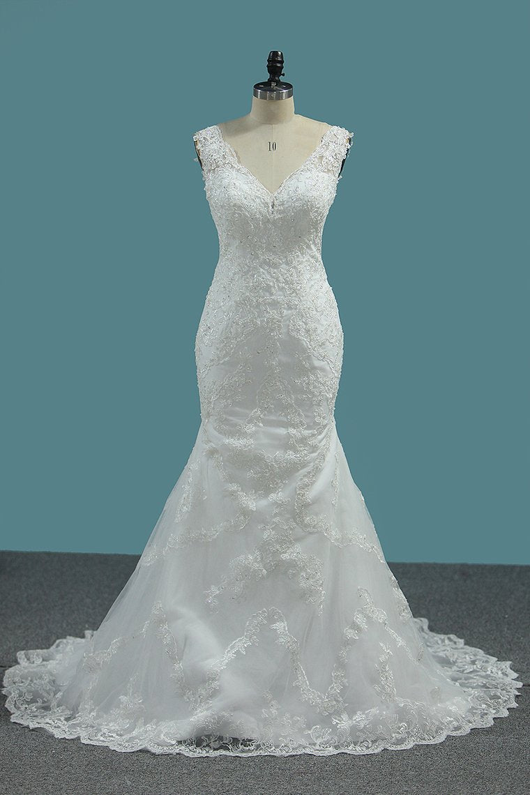 Wide Straps V-neck Mermaid Wedding Dress With Appliques Lace-BallBride