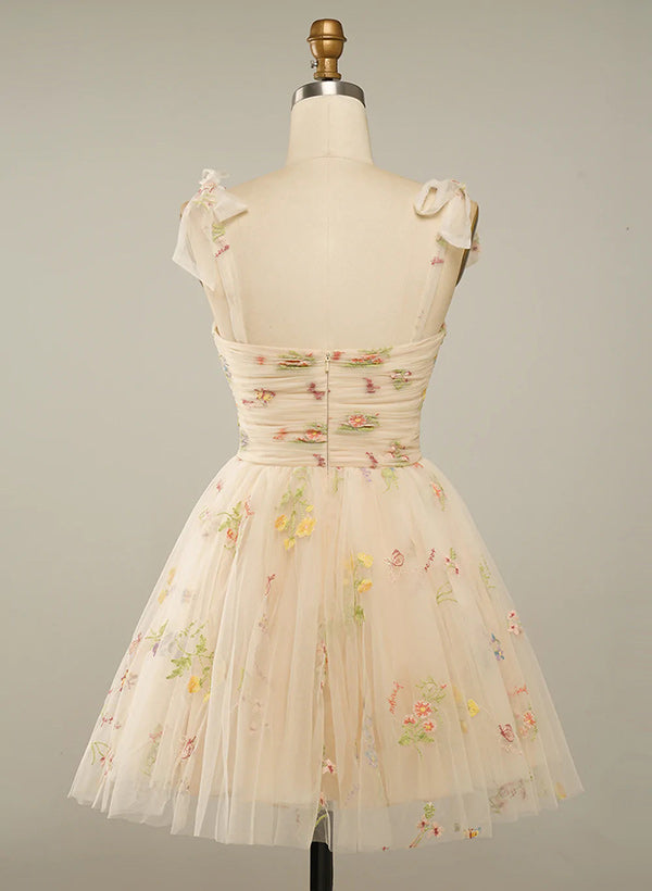 A-Line Sweetheart Sleeveless Tulle Lace Short/Mini Homecoming Dress With Pleated