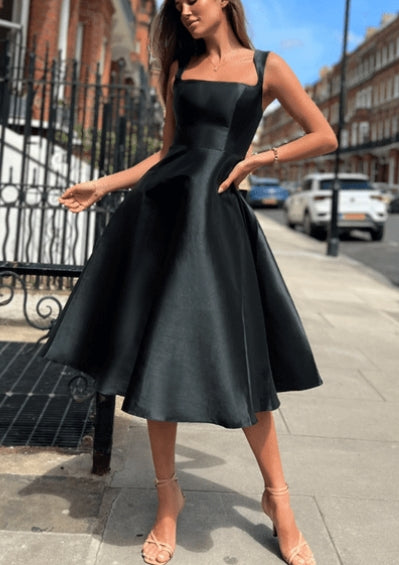 Black Square Neckline Knee-Length Homecoming Dresses