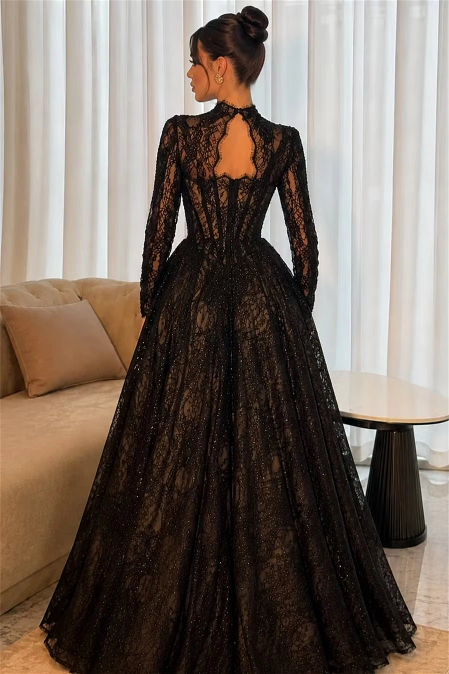 Elegant Black Long Sleeves Lace Evening Dresses A-Line With Zipper