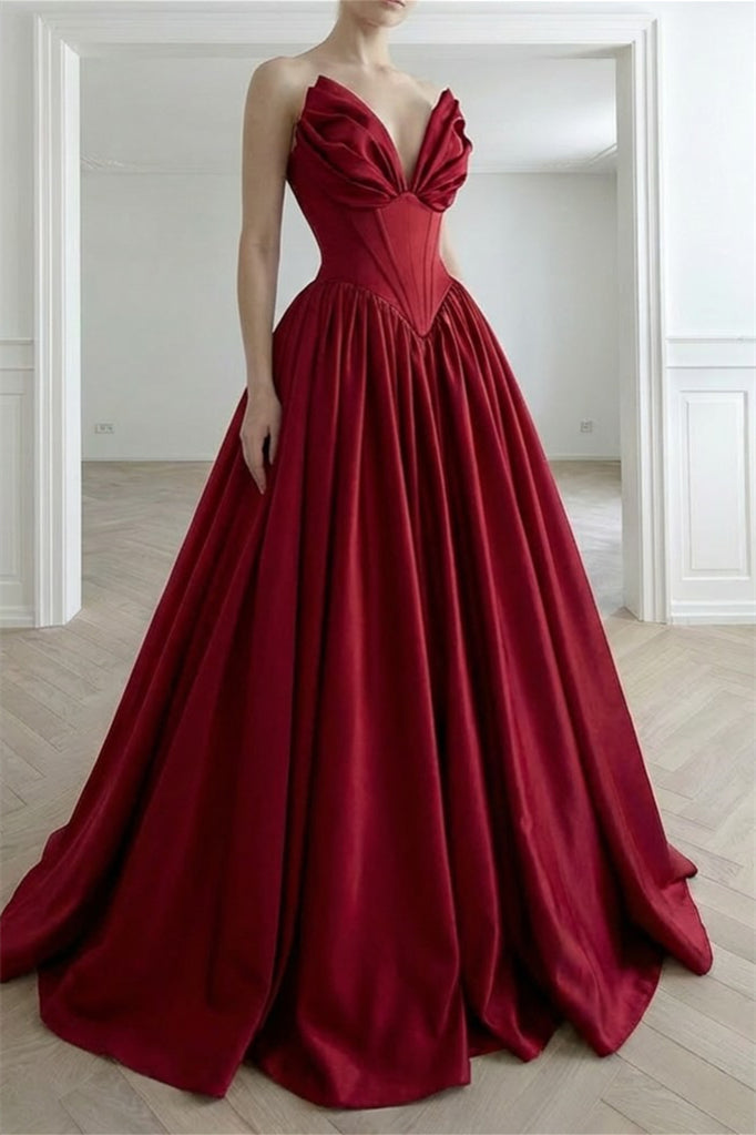 Elegant Burgundy Strapless Sleeveless Satin Evening Dresses A-Line Pleats With Lace-Up Back