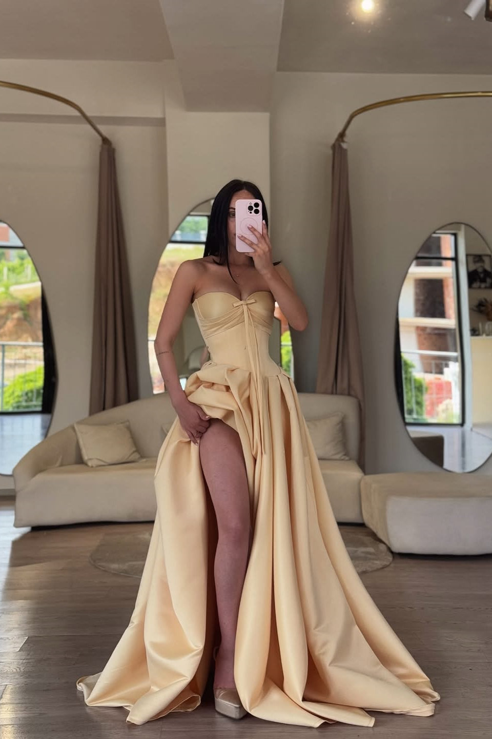 Elegant Sweetheart Strapless Sleeveless Satin Evening Dresses A-Line With Pleats