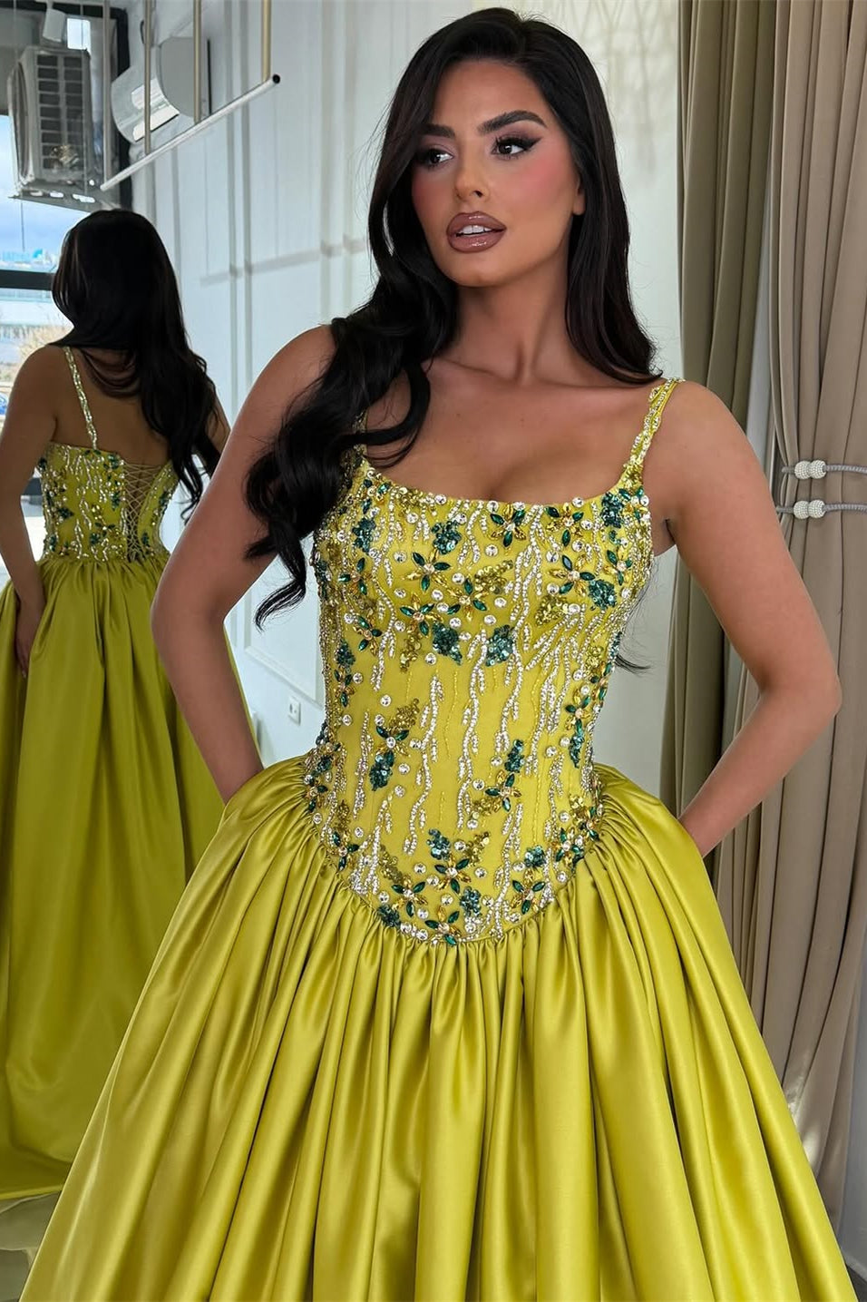 Chic Spaghetti-Straps Sleeveless Satin Evening Dresses A-Line Gem With Lace-Up Back